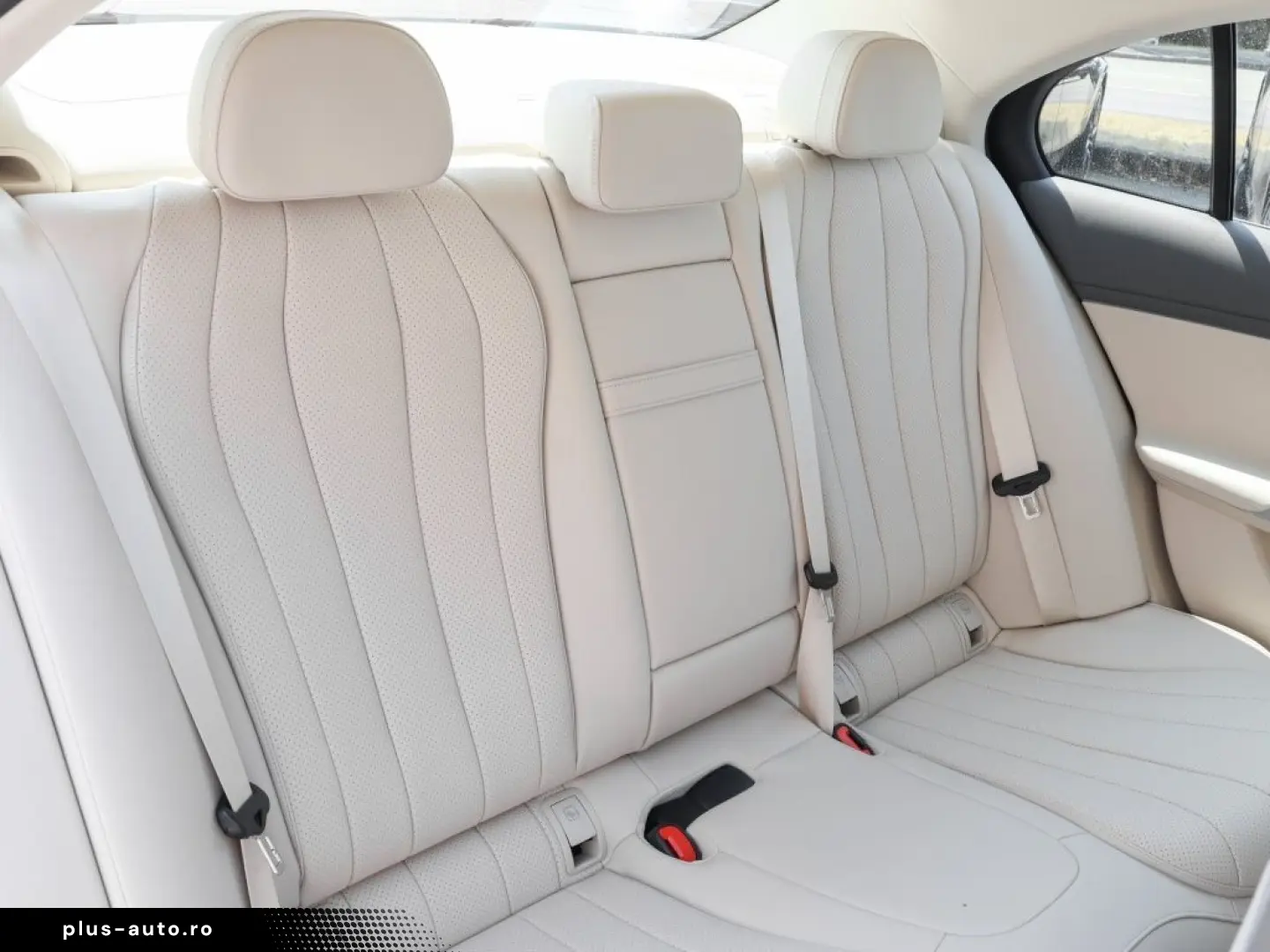 MERCEDES-BENZ E 300 e Avantgarde Burm Distr Keyl Amb&hellip;