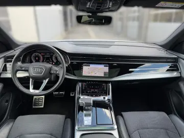 AUDI Q8 45TDI quattro 2xS line MATRIX PANO AHK LUFT
