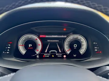 AUDI Q8 45TDI quattro 2xS line MATRIX PANO AHK LUFT