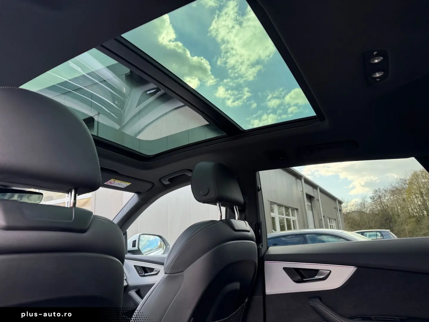 AUDI Q8 45TDI quattro 2xS line MATRIX PANO AHK LUFT