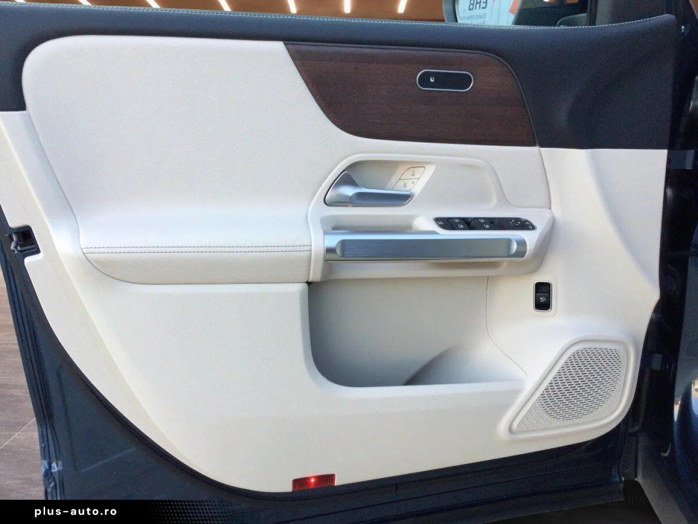 MERCEDES-BENZ EQB 300 4M Progressive Navi PanoDa Dis&hellip;