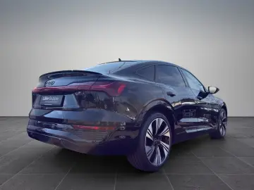 AUDI Q8 Sportback e-tron 50 S-Line quattro  PANO LUFT