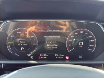 AUDI Q8 Sportback e-tron 50 S-Line quattro  PANO LUFT