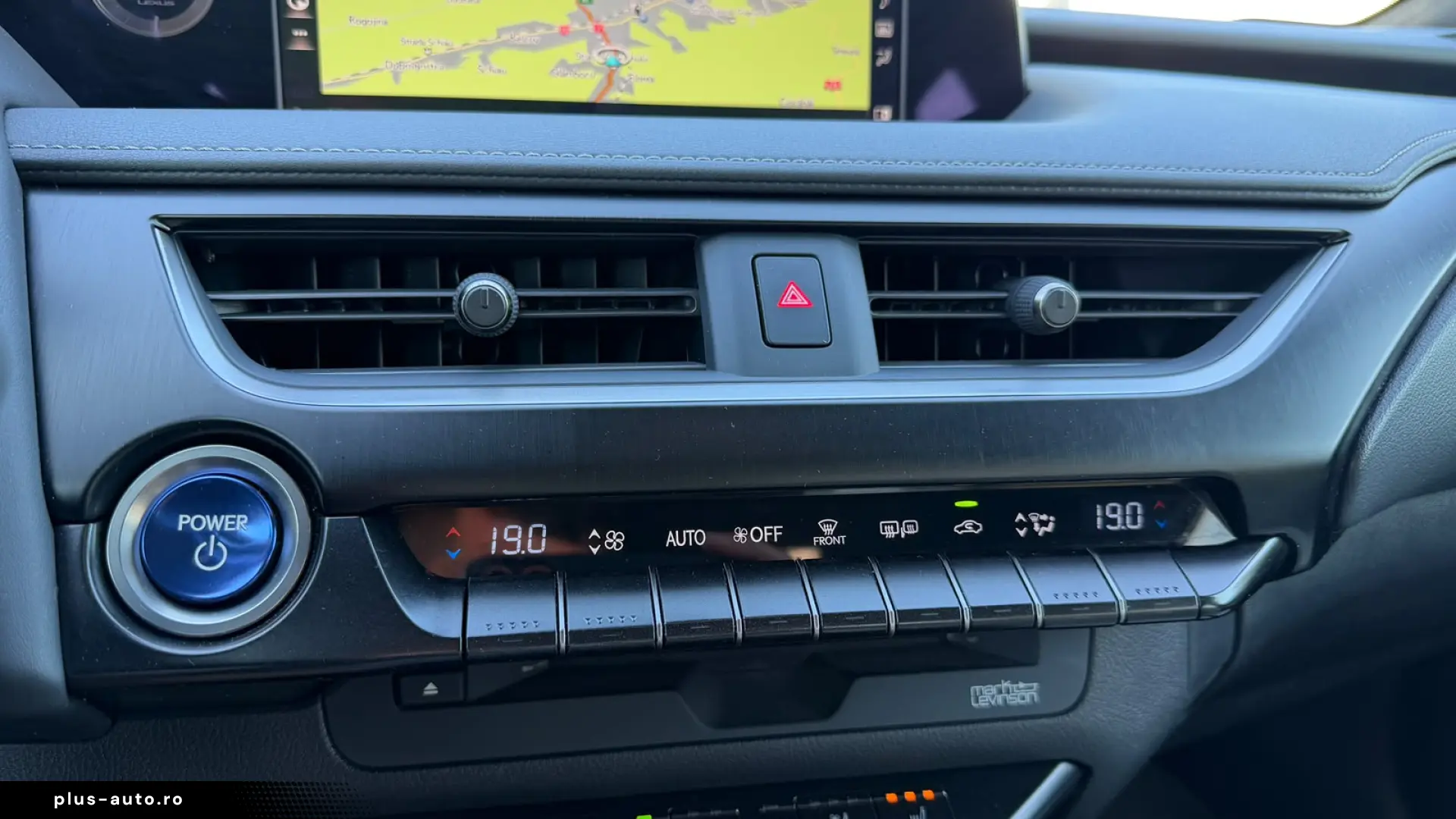 Lexus UX 250H F SPORT