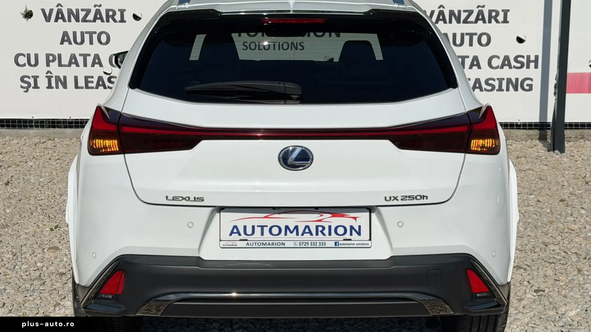 Lexus UX 250H F SPORT