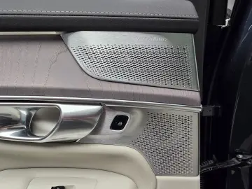 Volvo XC90 Ultra Bright B5 AWD