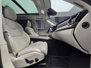 Volvo XC90 Ultra Bright B5 AWD