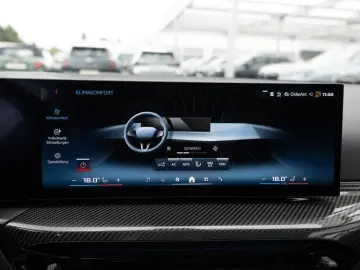 BMW M240i xDrive NAVI H K KAMERA LEDER SHZ PDC KLIMA