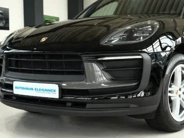 PORSCHE Macan T SPORT-CHRONO PANO BOSE PDLS  KAM 1.HAND