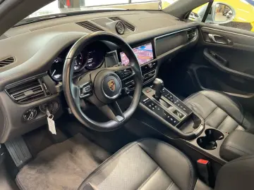 PORSCHE Macan GTS AHK BOSE PASM Pano 21  360