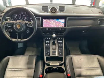 PORSCHE Macan GTS AHK BOSE PASM Pano 21  360