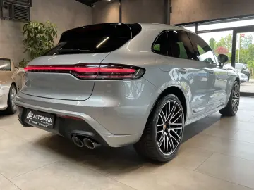 PORSCHE Macan GTS AHK BOSE PASM Pano 21  360