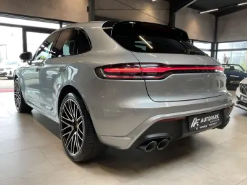 PORSCHE Macan GTS AHK BOSE PASM Pano 21  360