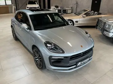 PORSCHE Macan GTS AHK BOSE PASM Pano 21  360