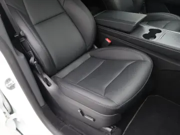 TESLA Model Y Standard RWD Plus 351pk 94 8% SoH [ HW4