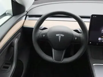 TESLA Model Y Standard RWD Plus 351pk 94 8% SoH [ HW4