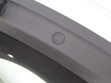 TESLA Model Y Standard RWD Plus 351pk 94 8% SoH [ HW4