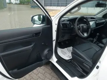 TOYOTA Hilux 2.4 DoubleCab OFFROAD 4x4