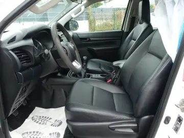 TOYOTA Hilux 2.4 DoubleCab OFFROAD 4x4
