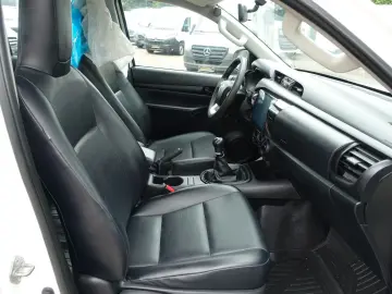 TOYOTA Hilux 2.4 DoubleCab OFFROAD 4x4