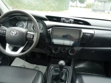 TOYOTA Hilux 2.4 DoubleCab OFFROAD 4x4