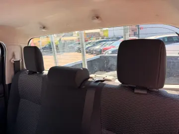 TOYOTA Hilux Double Cab Duty 4x4   TÜV NEU