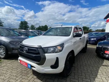 TOYOTA Hilux Double Cab Duty 4x4   KLIMA  6-GANG EURO6