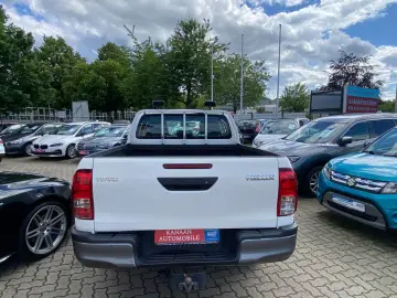 TOYOTA Hilux Double Cab Duty 4x4   KLIMA  6-GANG EURO6
