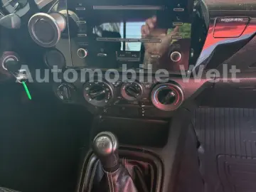 TOYOTA Hilux Double Cab Duty 4x4 Seilwinde All-Terrain
