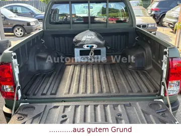 TOYOTA Hilux Double Cab Duty 4x4 Seilwinde All-Terrain