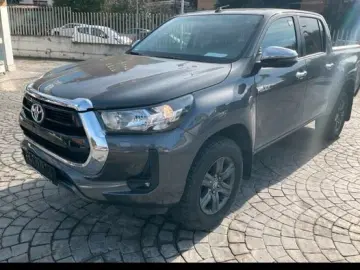TOYOTA Toyota Hilux 2.4 D-4D 4WD 4 porte Double Cab Com