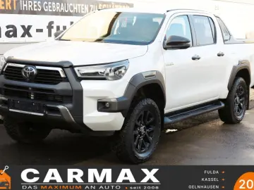 TOYOTA Hilux 2.8 D-4D 4x4 Invincible Sport