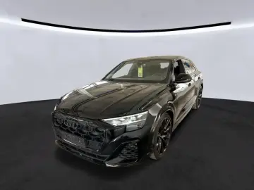 AUDI Q8 55 TFSIe S-Line