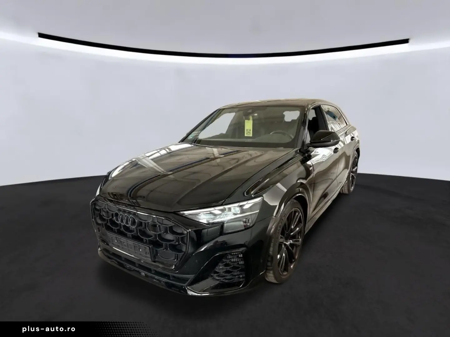 AUDI Q8 55 TFSIe S-Line