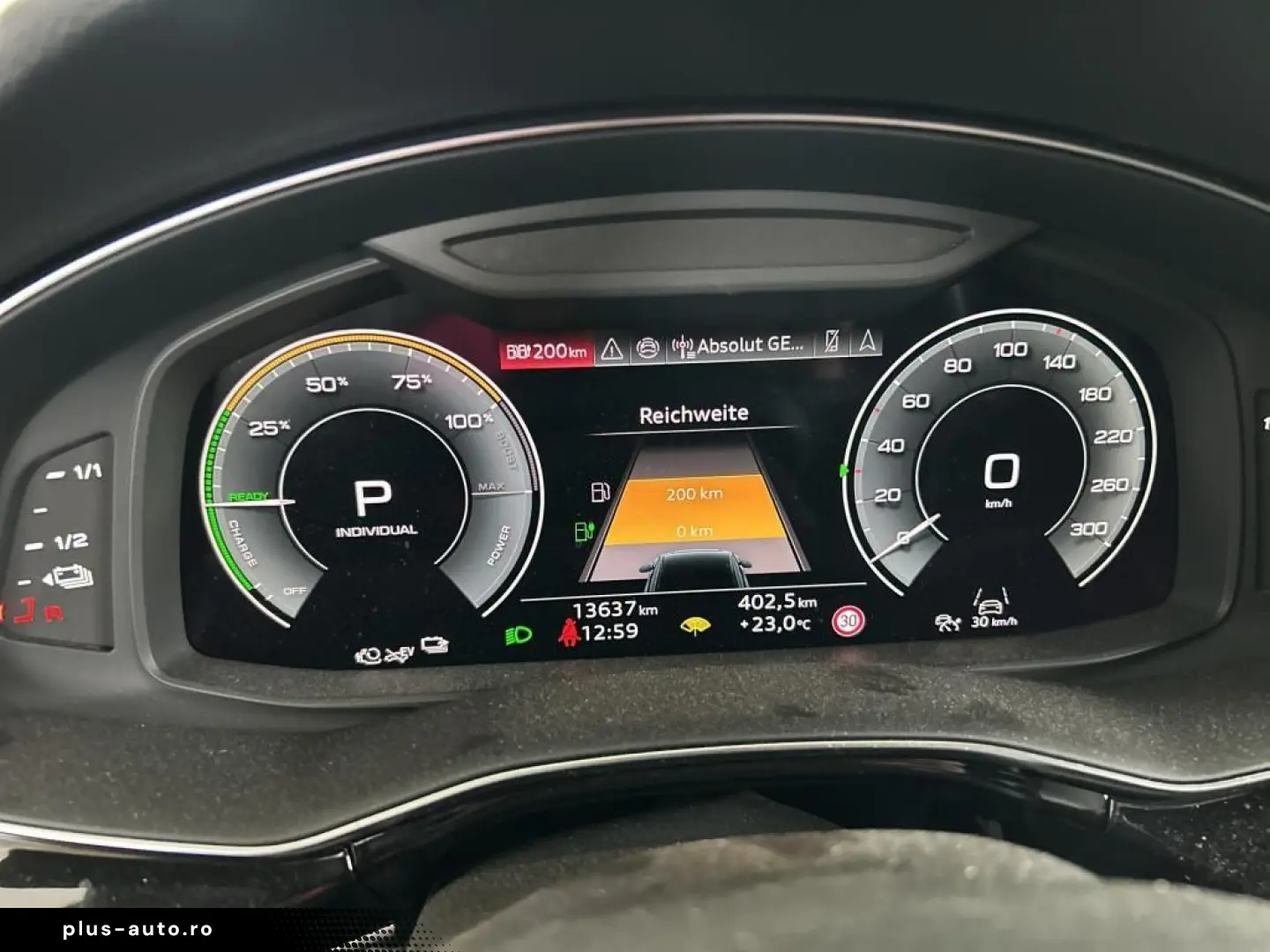AUDI Q8 55 TFSIe S-Line