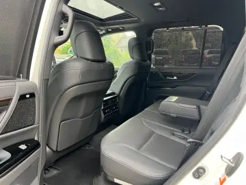 LEXUS LX 500d Luxury.HUD.Soft-Close.Voll.Mark-Levins.