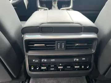 LEXUS LX 500d Luxury.HUD.Soft-Close.Voll.Mark-Levins.