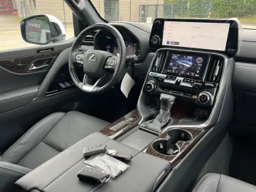 LEXUS LX 500d Luxury.HUD.Soft-Close.Voll.Mark-Levins.