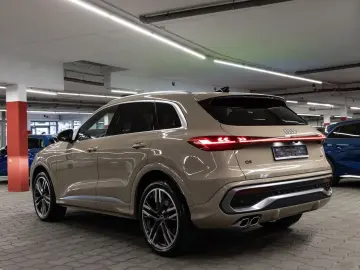 AUDI Q5 SUV TDI quattro 150 kW S line S tronic