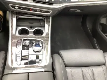 BMW X5 xDrive 50e MSport HUD Luftfederung AD Niveau