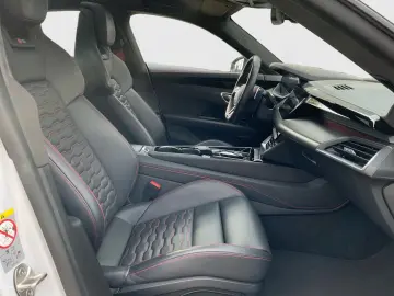 AUDI RS e-tron GT HUD LASER MASSAGE NACHTSICHT 360