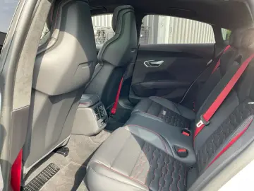AUDI RS e-tron GT HUD LASER MASSAGE NACHTSICHT 360