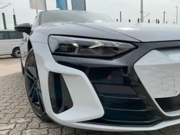 AUDI RS e-tron GT HUD LASER MASSAGE NACHTSICHT 360