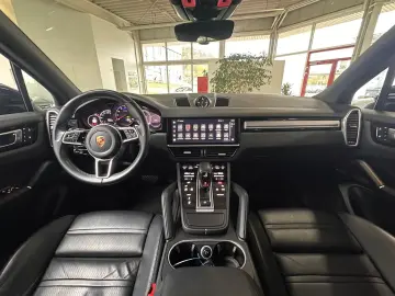 PORSCHE Cayenne Platinum Edition PANO BOSE LUFT RFK