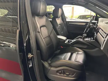 PORSCHE Cayenne Platinum Edition PANO BOSE LUFT RFK