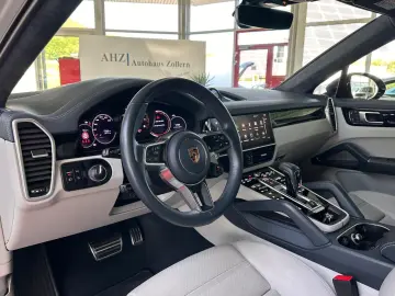 PORSCHE Cayenne Coupe GTS  14WEGE Vierradlenk HUD Matrix