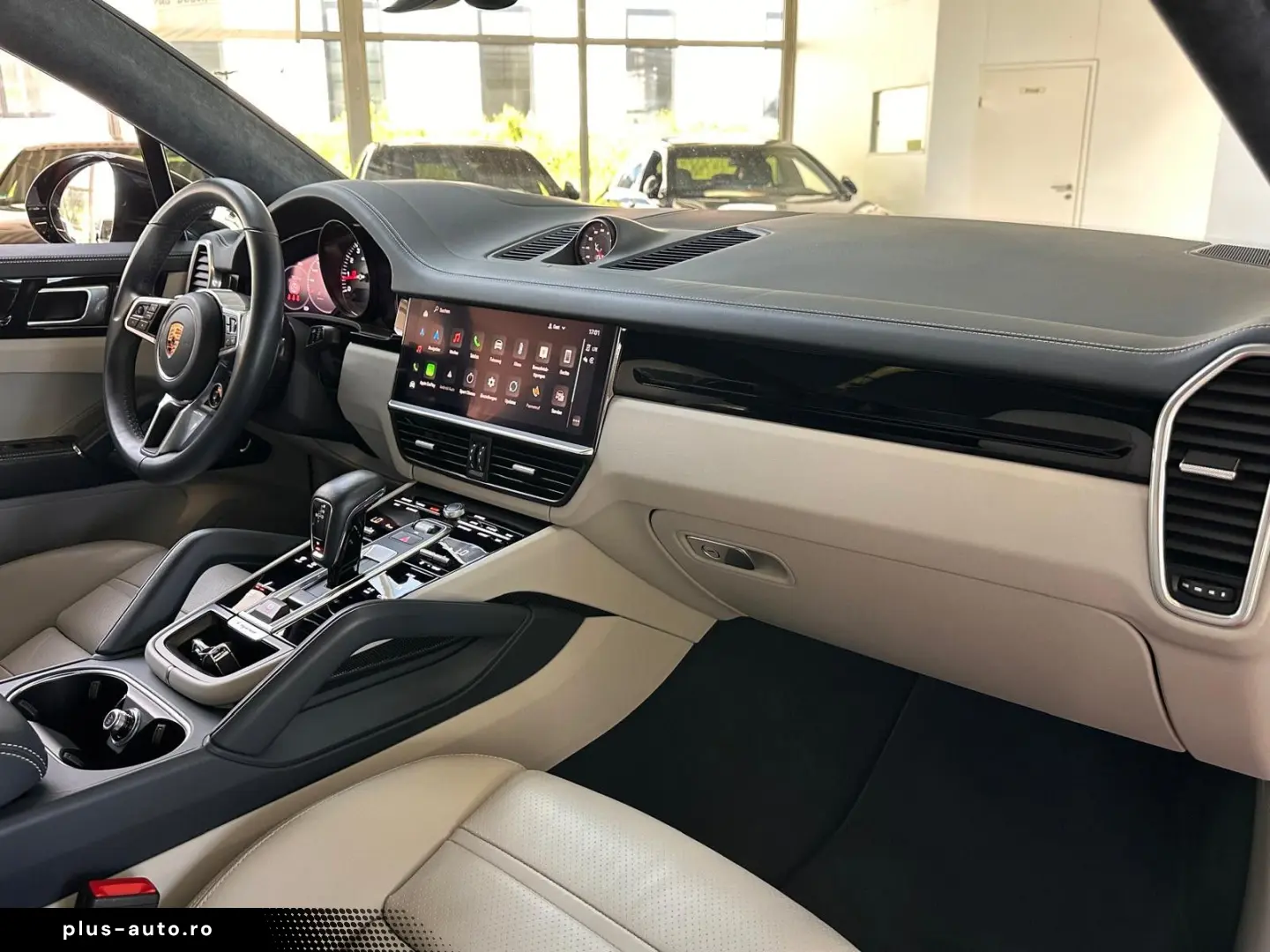 PORSCHE Cayenne Coupe GTS  14WEGE Vierradlenk HUD Matrix