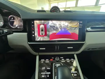 PORSCHE Cayenne Coupe GTS  14WEGE Vierradlenk HUD Matrix