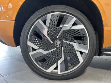 SKODA Karoq 2.0 TSI DSG Sportline 4x4 NAV LED VCOCK DC