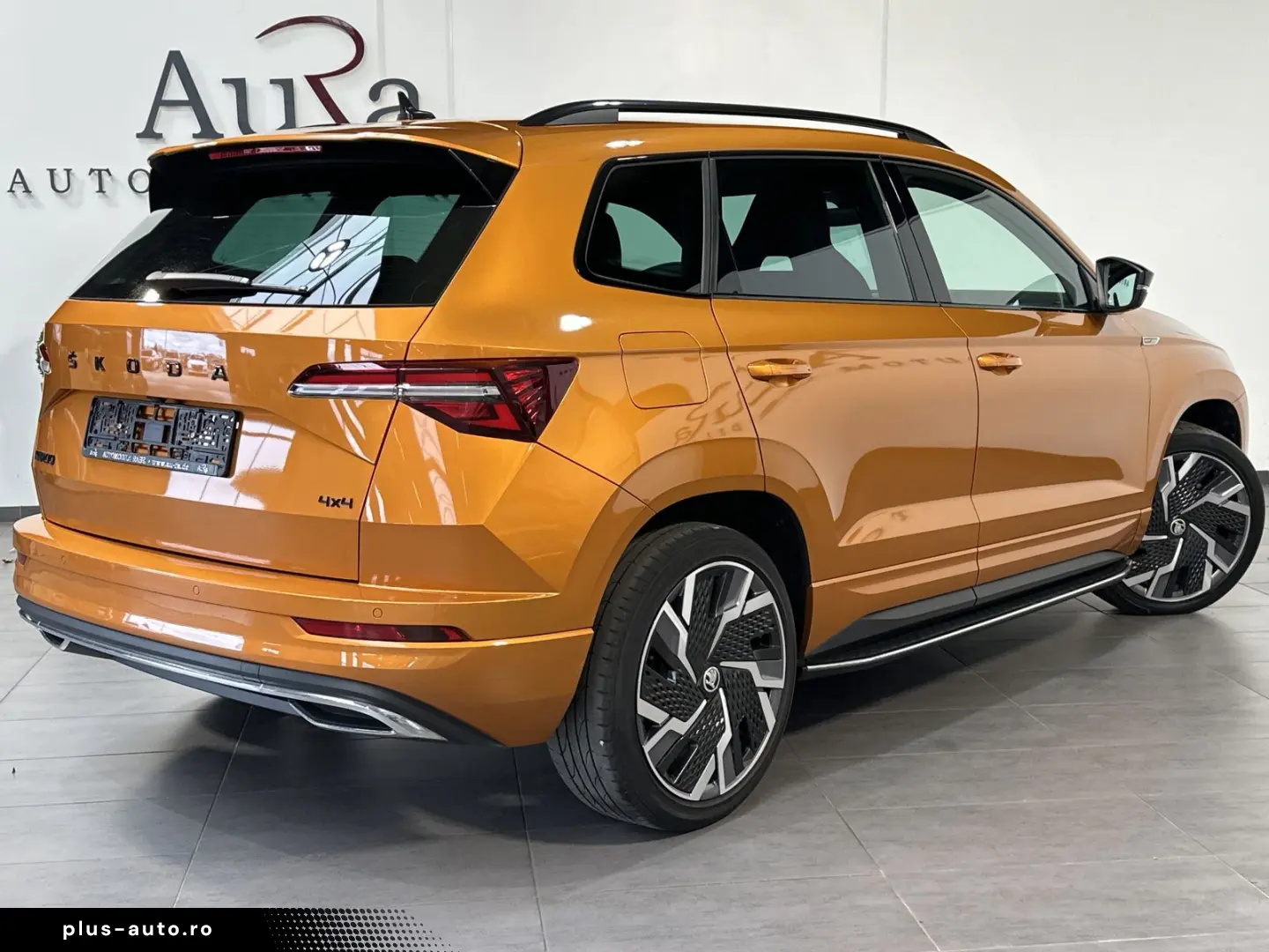 SKODA Karoq 2.0 TSI DSG Sportline 4x4 NAV LED VCOCK DC